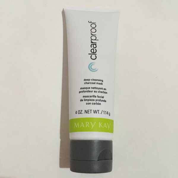 Mascarilla Facial de Limpieza Profunda con Carbón Clear Proof